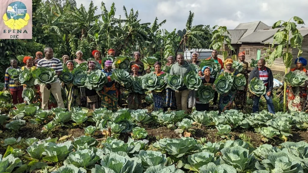 RECOLTE COLLECTIVE DES FEMMES MEMBRE DE LA CELLULE CEPCS/KIBATI
